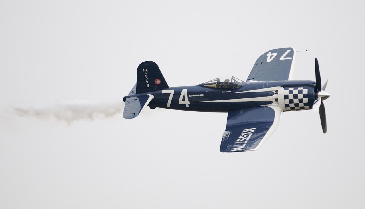 F2G2 - Corsair N°74