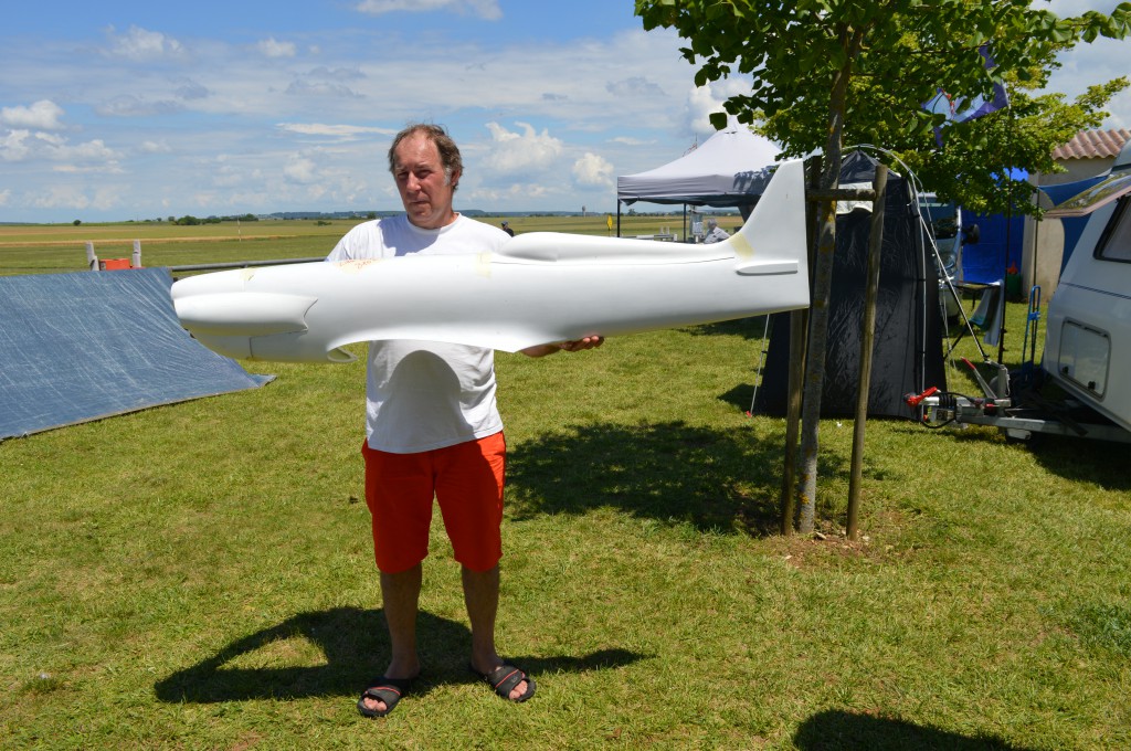 Ce Fuselage de little big réalisé par Patrick a éte vendu illico presto