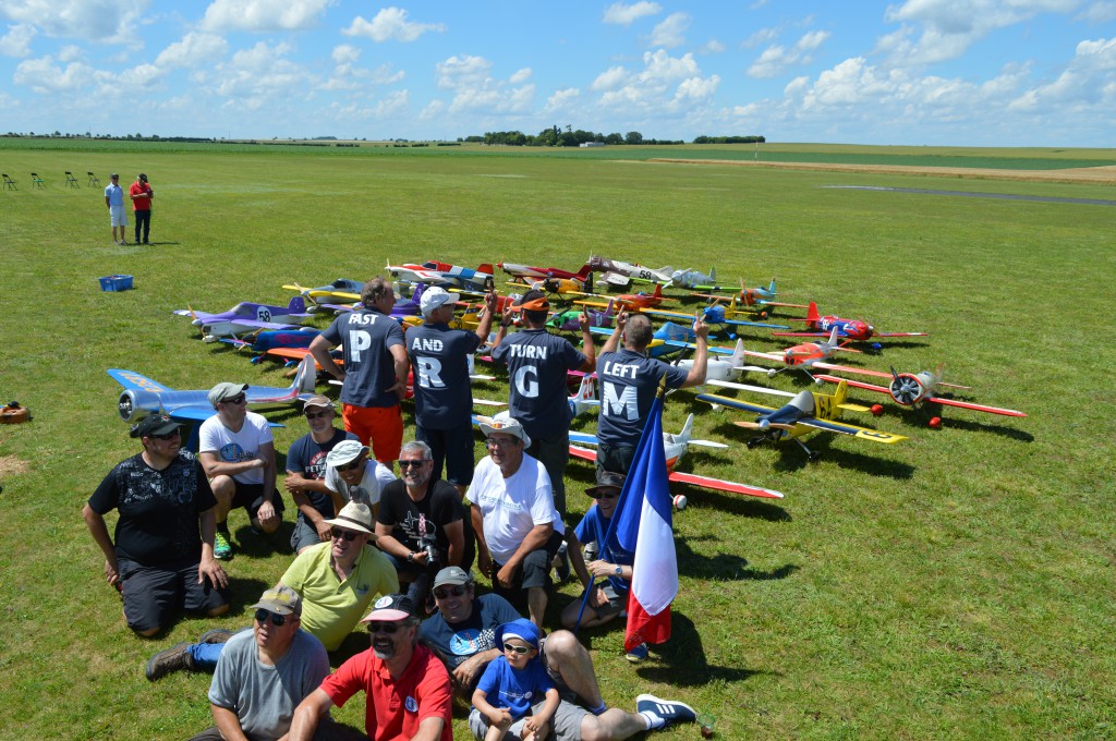 C'est bien affiché au dos des Tee-shirts ...l'organisation est du PRGM