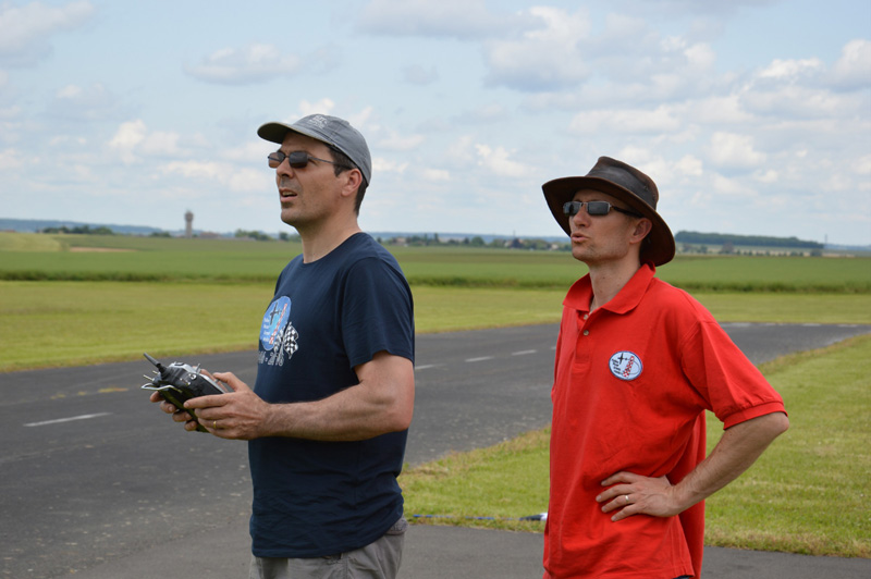 Vincent pilote et son Mécano 