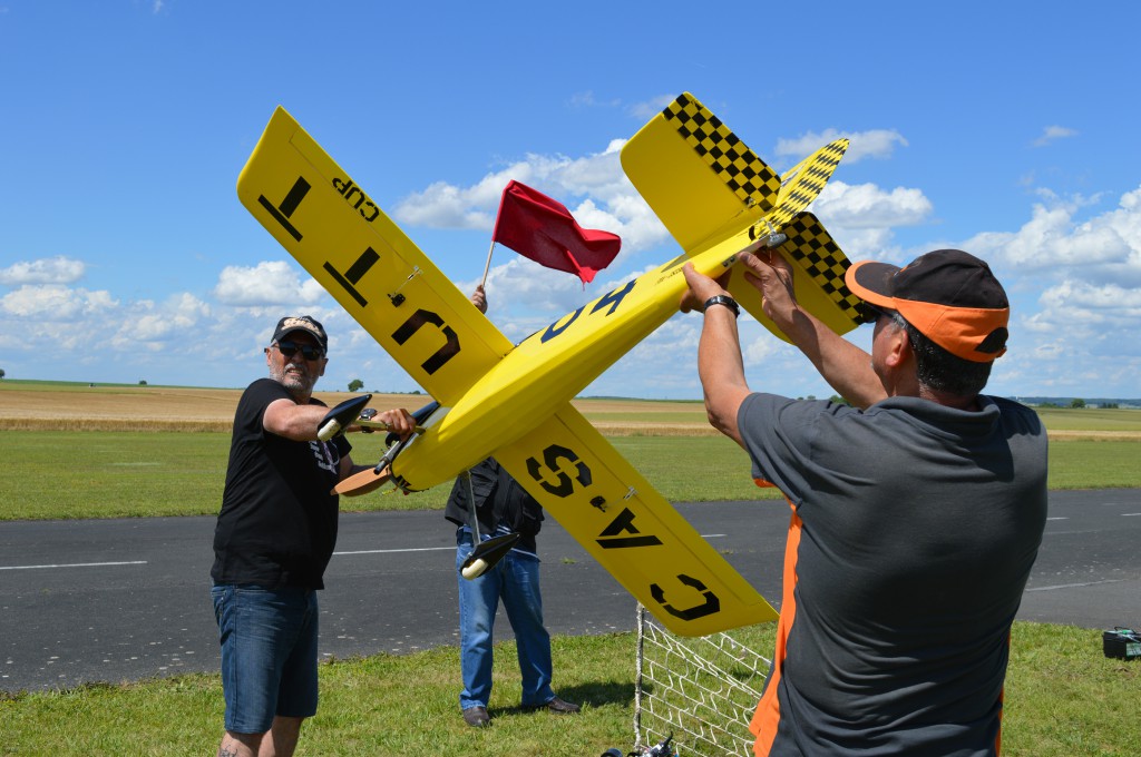Série Cassutt Cup - Rémy Navarro  présente son avion