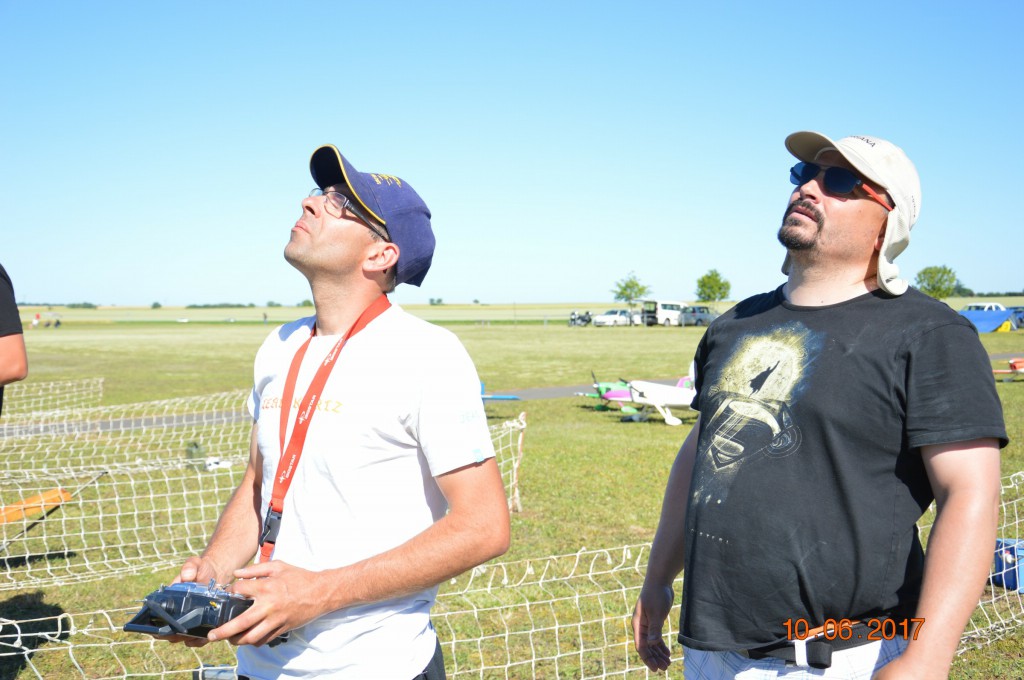 Jean Kurtzemann avec son coach (Terminera 8ème en Bendix Trophy )