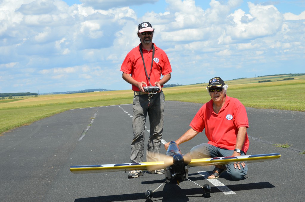 Controle puis  Laché pour la mise en altitude du Top Départ