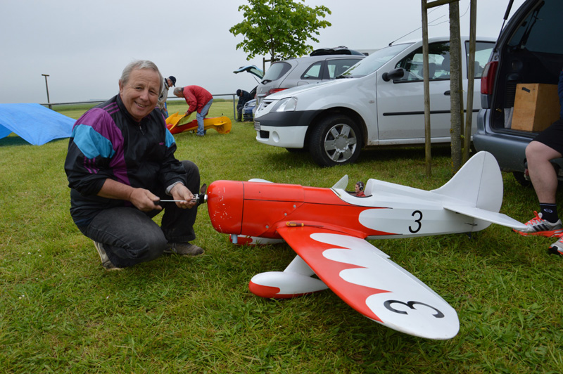 Mr  Pascal Rousseau et son Gee Bee D