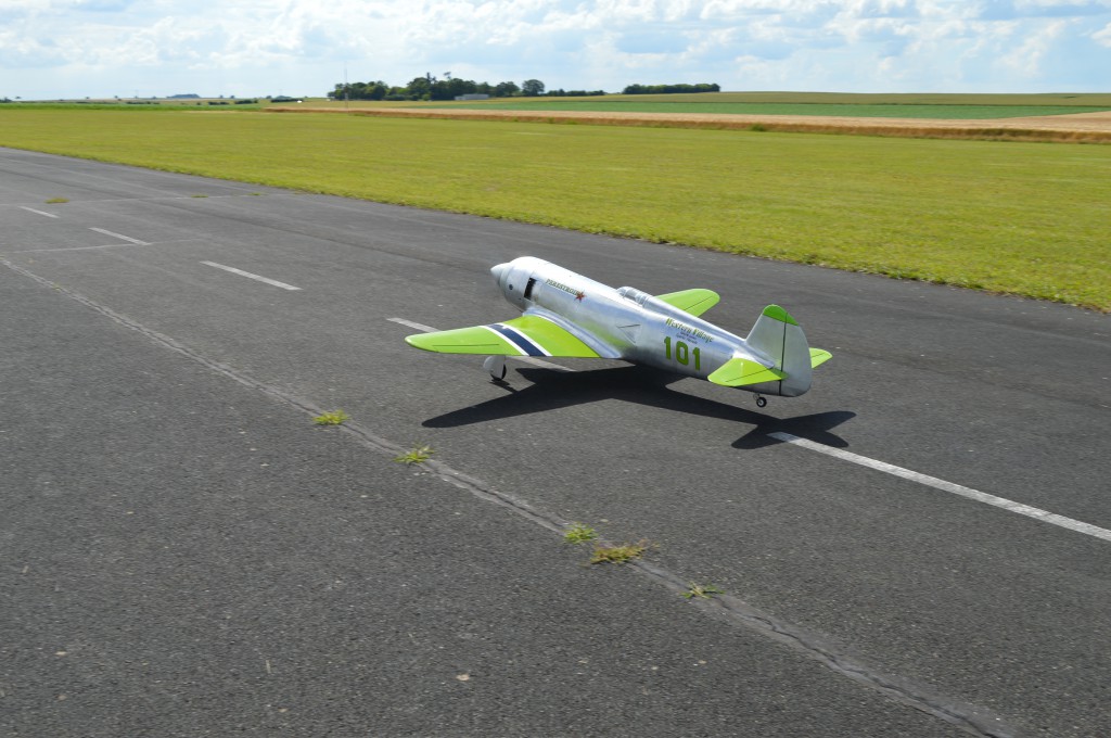 Un filet de gaz et la queue est déja en l'air