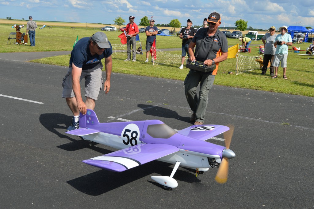 En présentation piste le Cassutt N°58