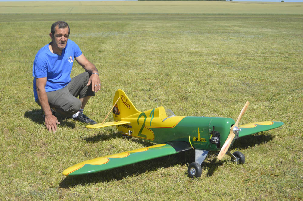 Dominique Bielher Finira  au classement ( 3ème en Bendix Trophy )