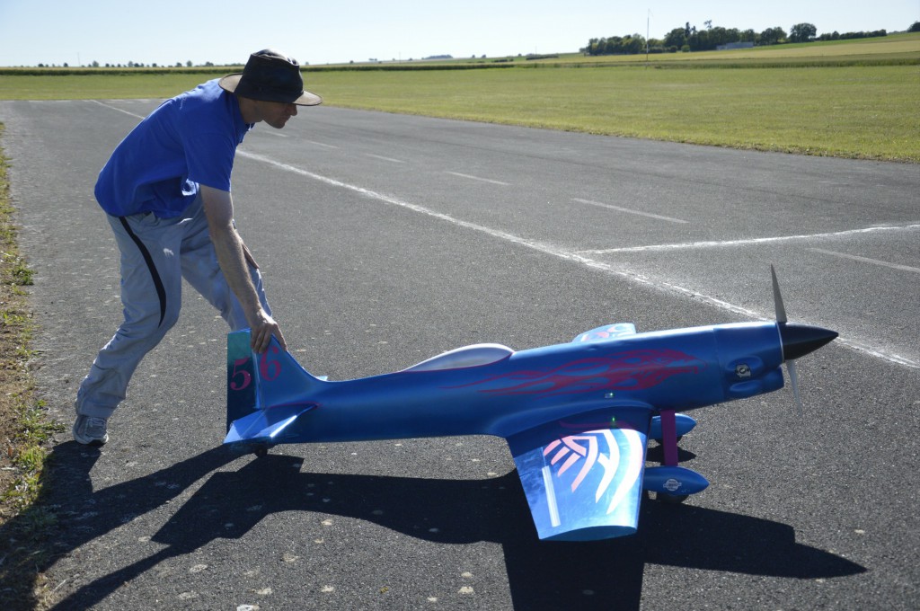 Belle allure avec ce nouveau capot moteur Perso