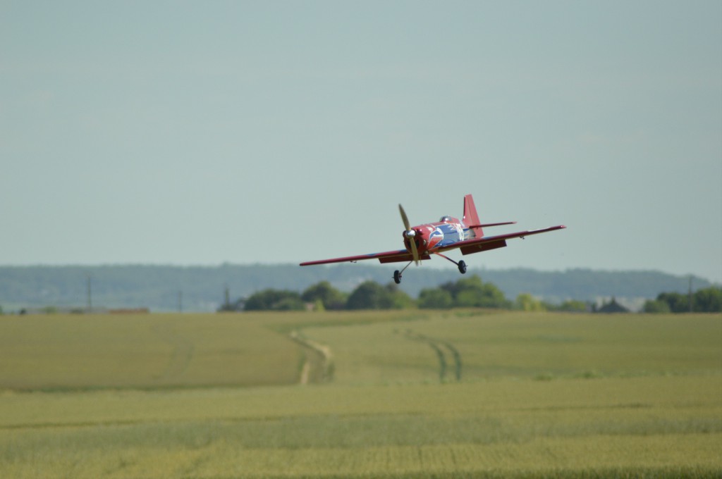Volets sortis en approche  finale pour L Bardy