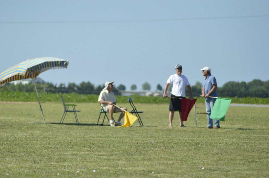 les juges au pylone de gauche  