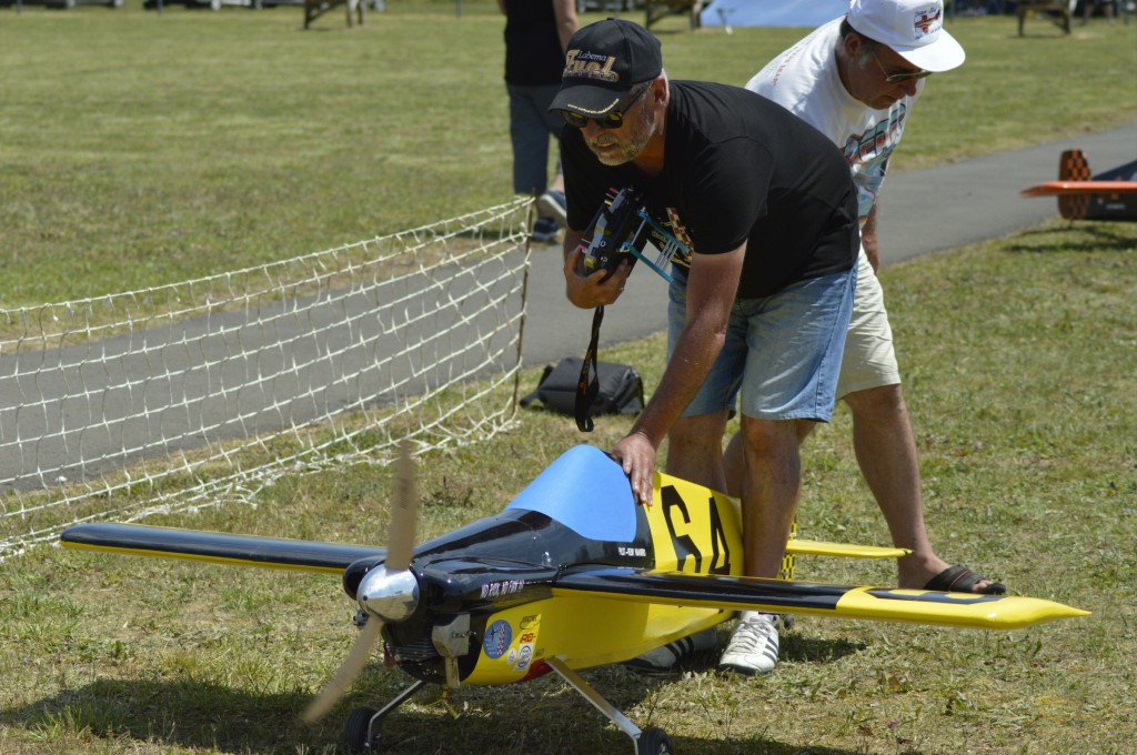 Dimanche AM  / dernier vol de la journée pour R .Navarro
