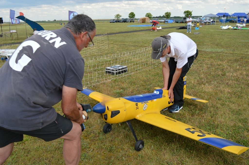 Démarrage du Zénoah 62cc de Gilles Watelet