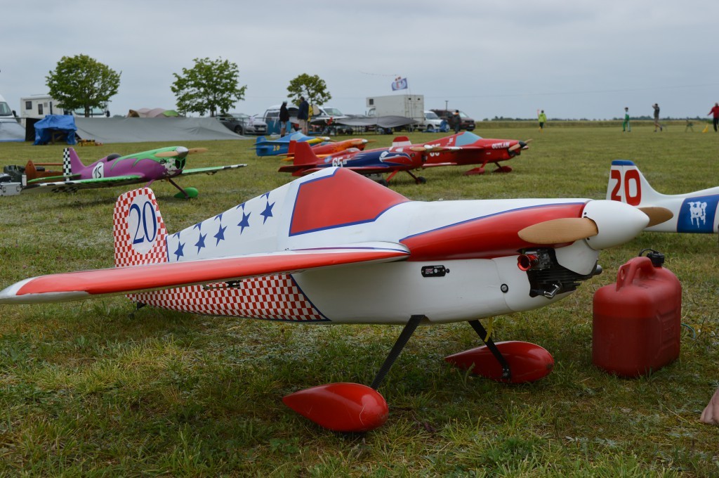 constuit par Jean fabien , ce cassutt  est en bois / Plans PRGM