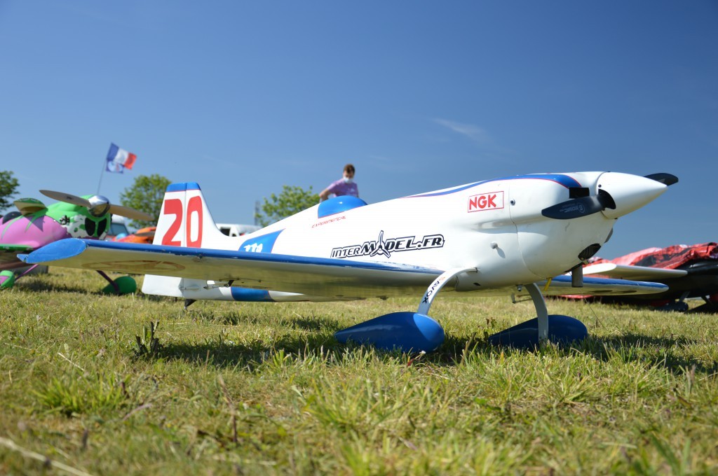 Cette Année , nouvelle Hélice fibre pour le N°20