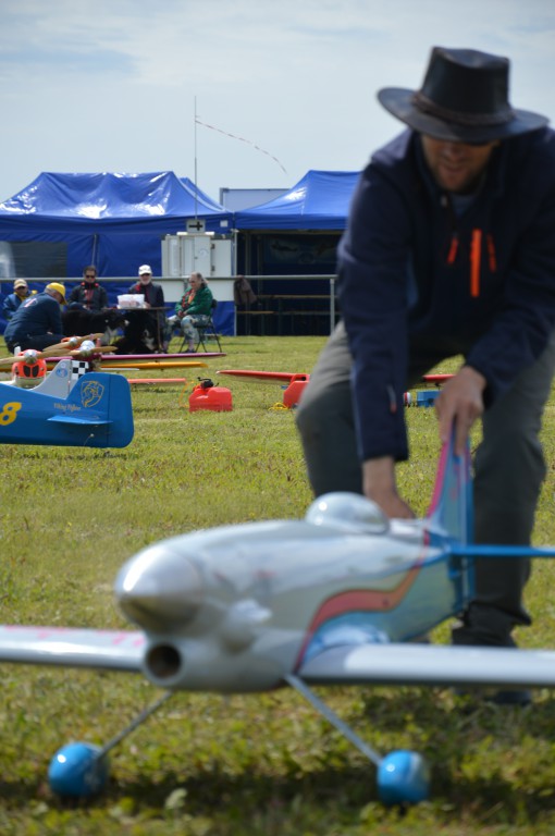 le little  Big au Capot moteur perso de V. colas  