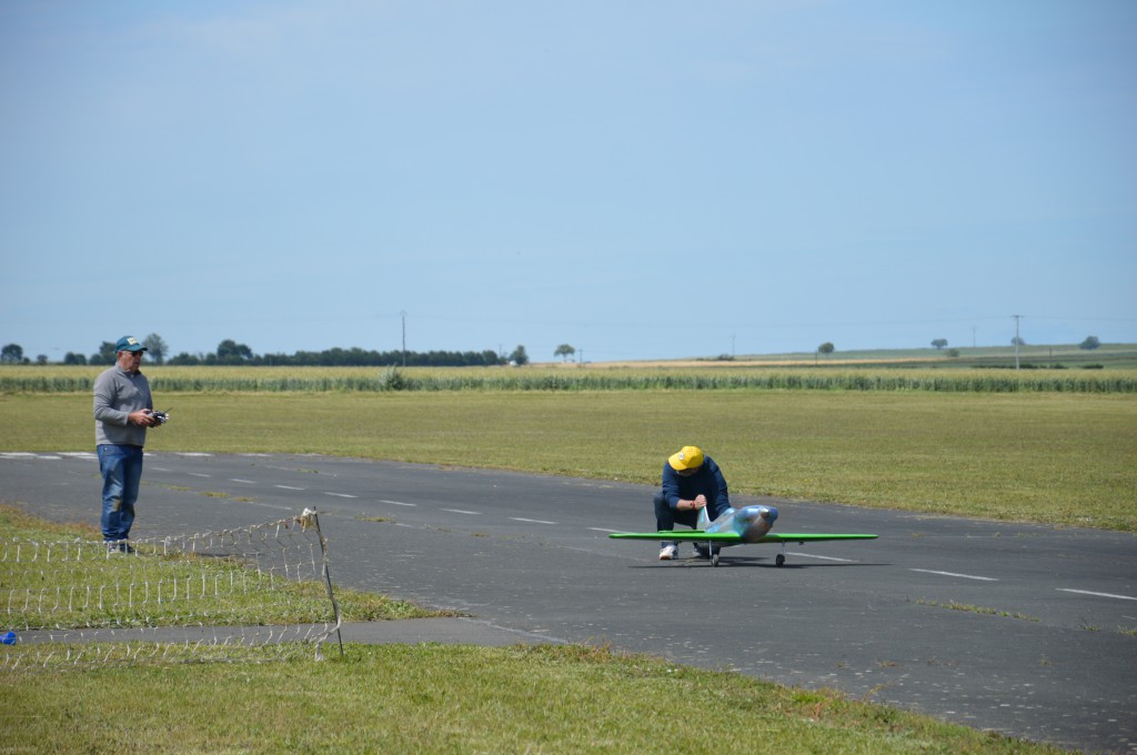 Point Fixe et controle des gouvernes ...