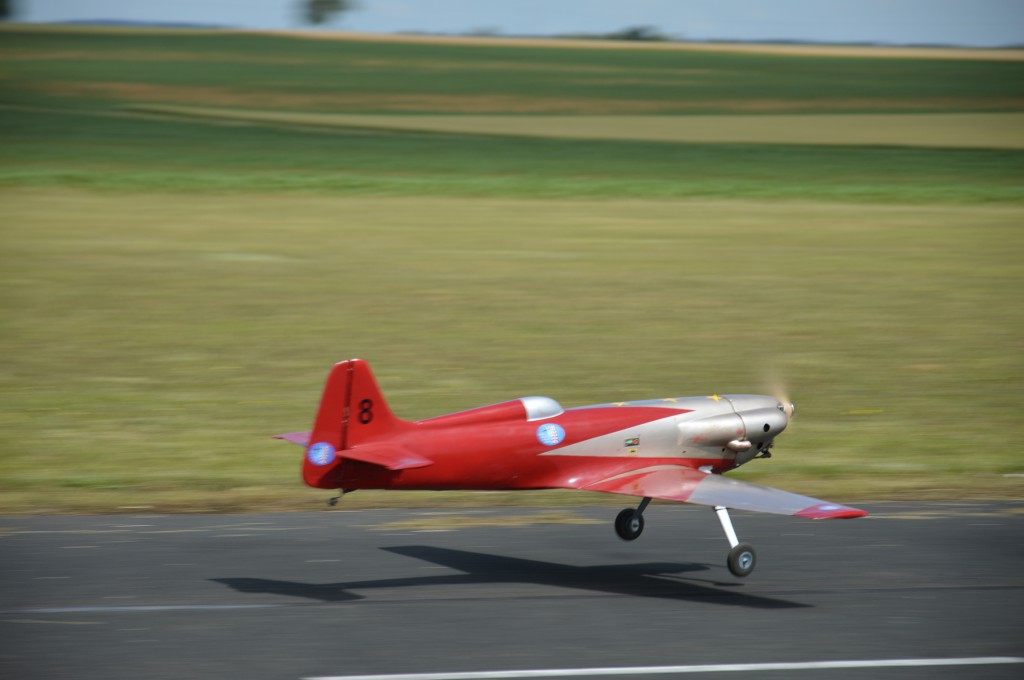 Malgres son hélice  20x16  .. le N°8 n'a pas réussis à passer  