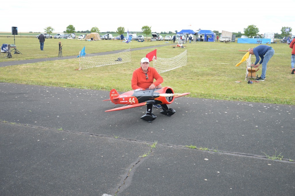 Célèbre avion de courses des années 30