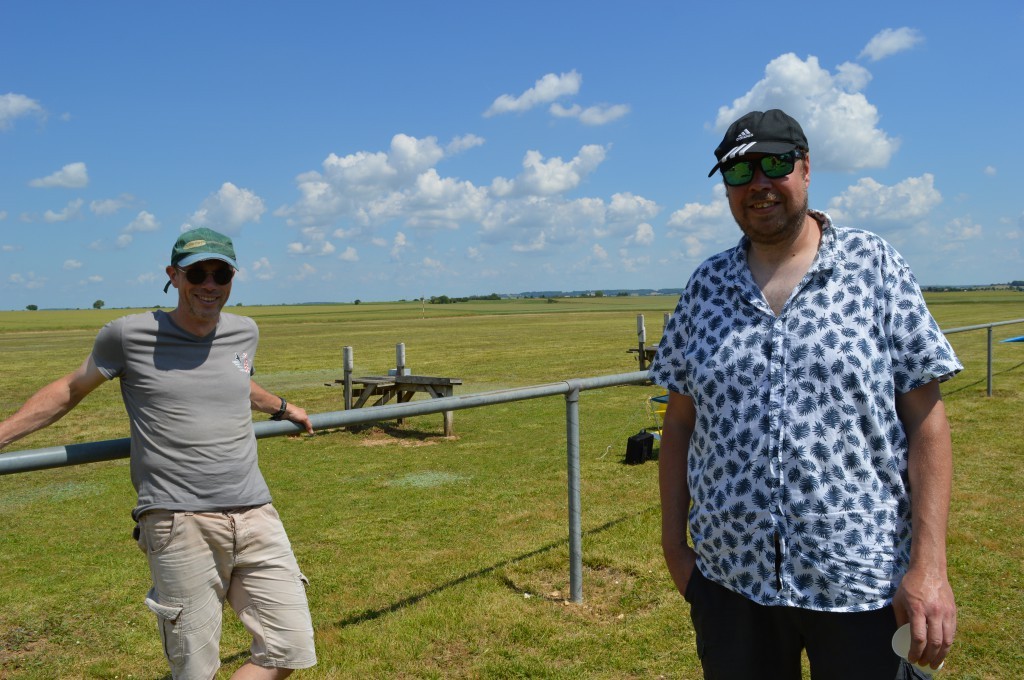 Pierre Yves et Jean Fabien n'ont pas encore fondu sous le soleil d'Avanton