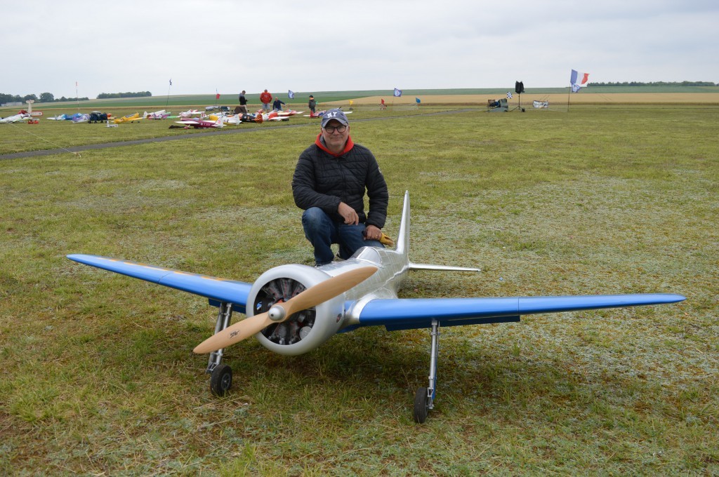 Laurent et son Hughes H1