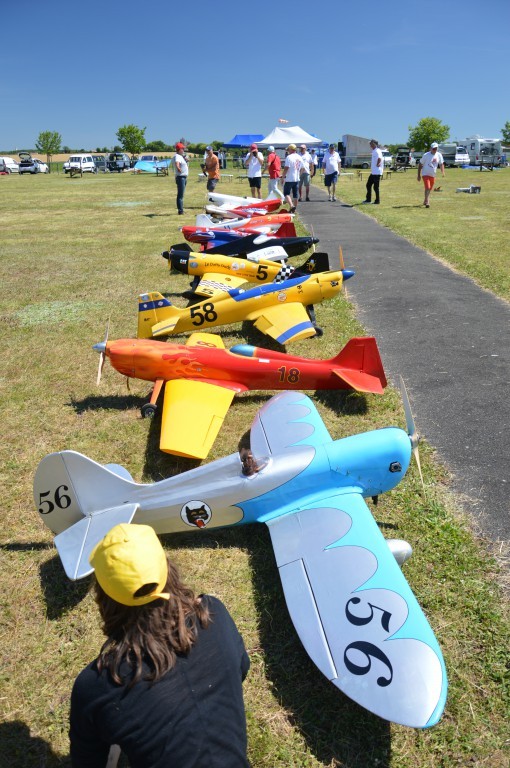 Petite brochette le long du taxi-way