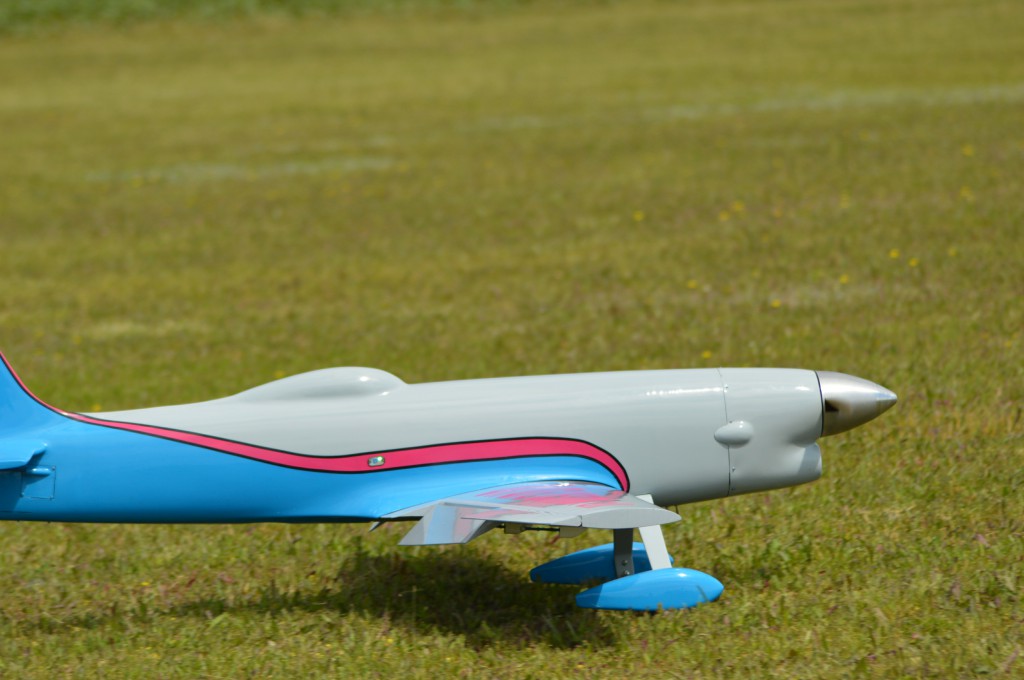 Vincent à mis des volets d'atterrissage sur son modele