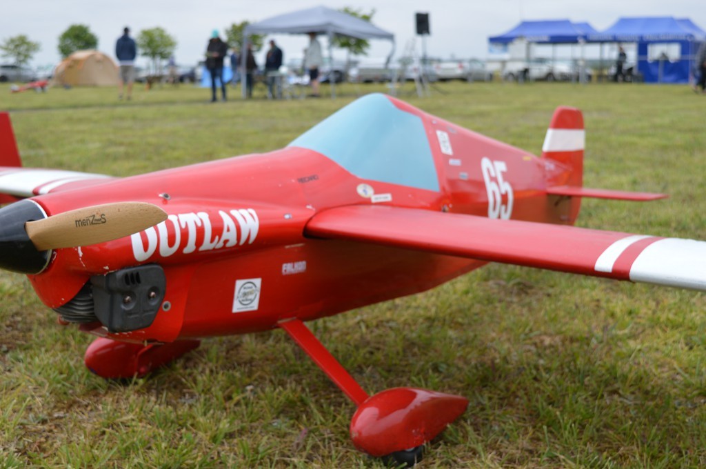 La taille de l'hélice 22x10 est imposé en Cassutt Cup