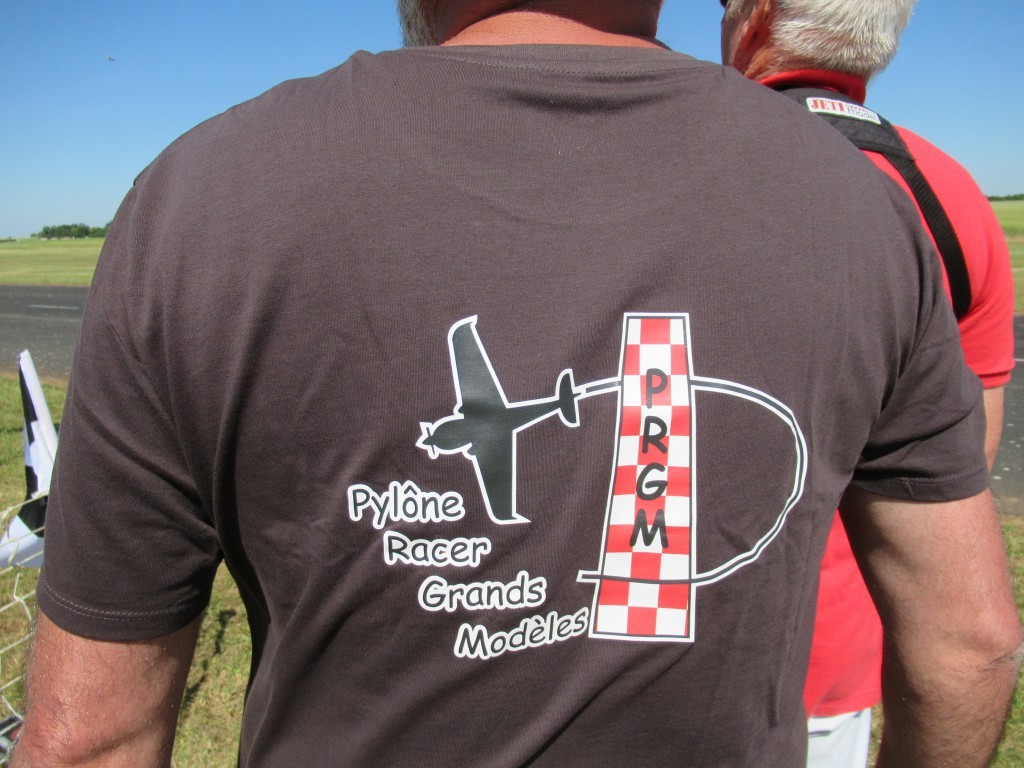 Teeshirt PRGM disponible à notre  boutique...